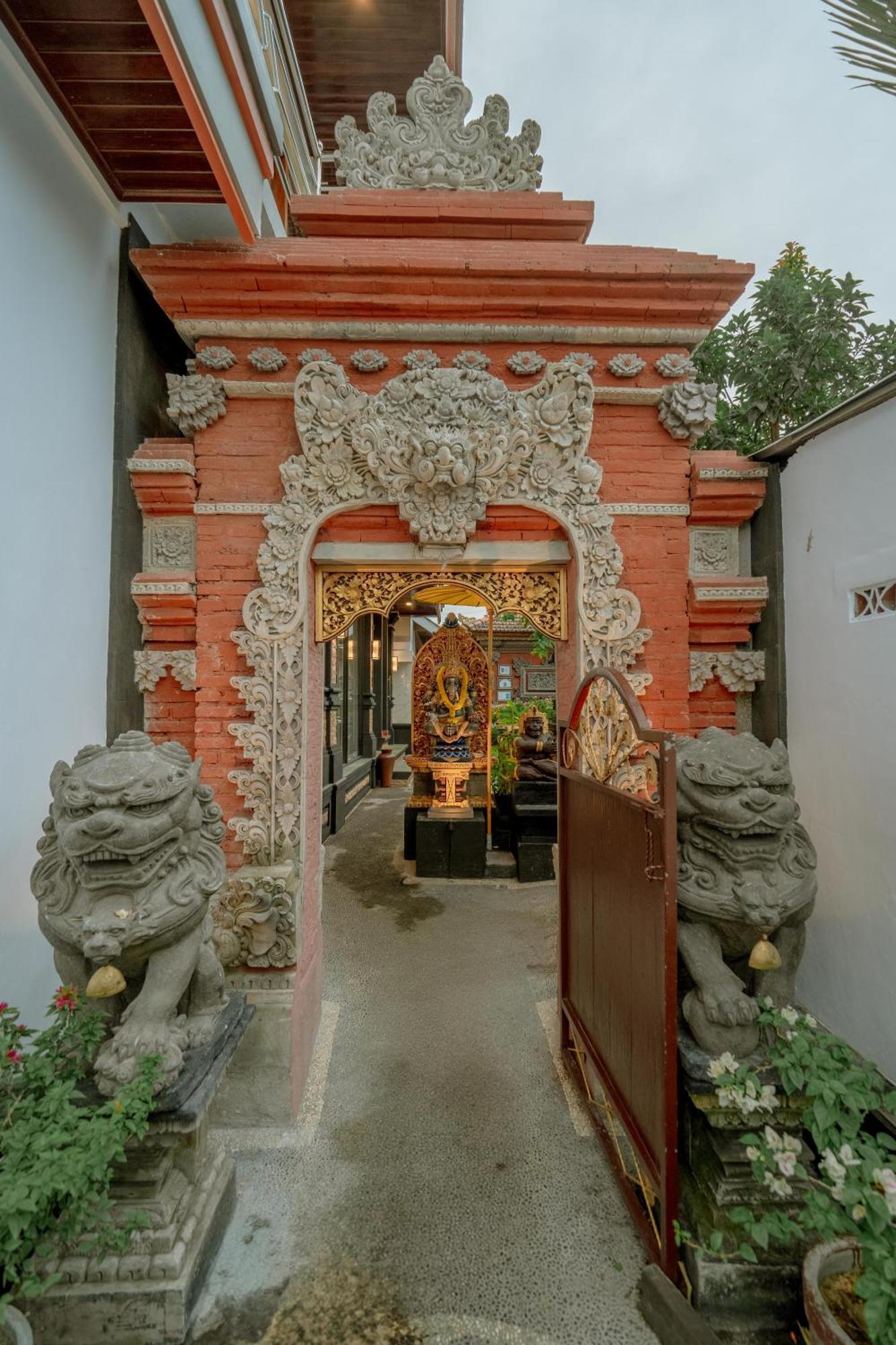 Ashanti * Ubud